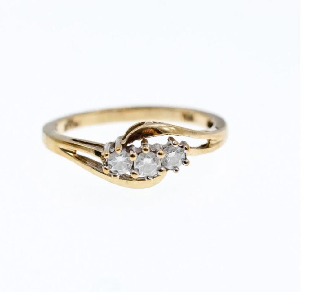 10K Yellow Gold Sapphire Ring Size 6.75